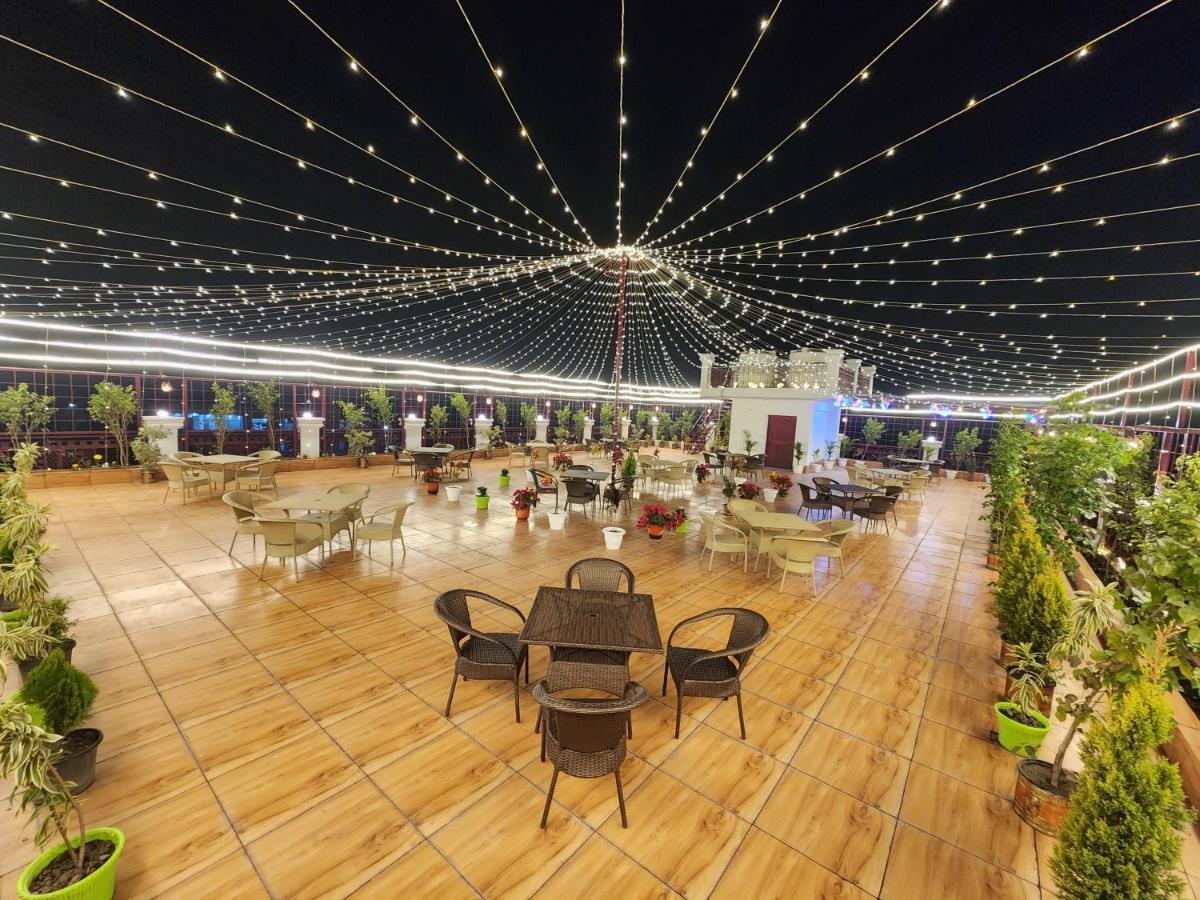 Hotel Sun Haven Greater Noida Esterno foto